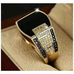 Elegant Gold and Black Men's Ring - size 11
